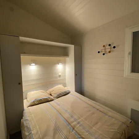 Gospodarstwo agroturystyczne Cadoles Du Domaine De Croifolie